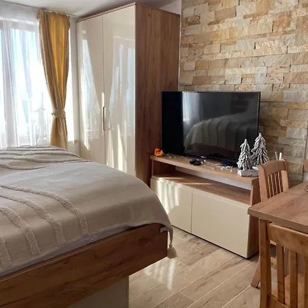 Apartmán Nlux And *